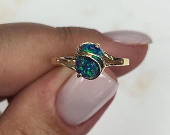 Opal Vintage Ring  with Australian Opal Solid Real Gold 14k & 10k