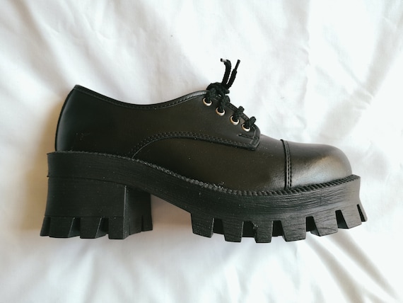 90's Platform Shoes (Deadstock)