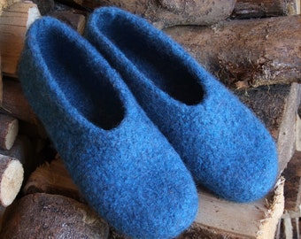 Hausschuhe-Puschen, handgefilzt, petrol