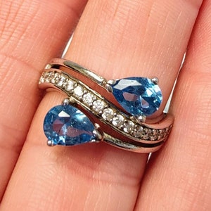 Gorgeous Vintage Genuine Blue Topaz Teardrop Bypass Fashion Ring in Solid Sterling Silver with CZ Accents - Estate Ring - US Size 6