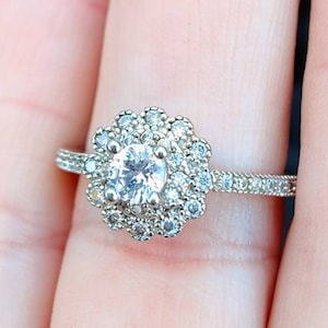 Atemberaubender Art Deco Milgrain Floral Zirkonia Ring in .925 Sterling Silber, Verlobungsstil, Vintage Verlobung - US Größe 7
