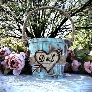 Rustic flower girl basket - County wedding decor-Wedding basket rustic-Barn rustic wedding decor-Unique flower girl basket-Rustic basket