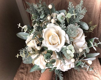 Winter bridal bouquet - Winter wedding bouquet - White and green winter wedding flowers - Winter bridesmaid bouquets - Christmas wedding