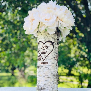 Wood flower vase, Engagement gifts for couple unique, Hiking hiker outdoorsy gift, Newlywed gift, Engaged gift unique, Personalized vase 14 inch(4 diameter