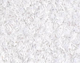 DB0201 Delica 11/0 White Pearl Ceylon - Miyuki Seed Beads (DB-201)