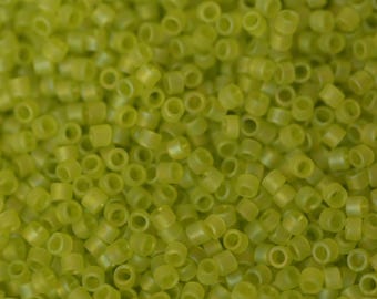 164F TOHO Treasure 11/0 - Transparent Rainbow Frosted Lime Green - TOHO Seed Beads