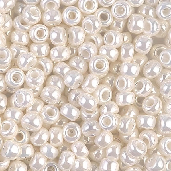 6-592 Antique Ivory Pearl Ceylon - 6/0 Miyuki Round Seed Beads