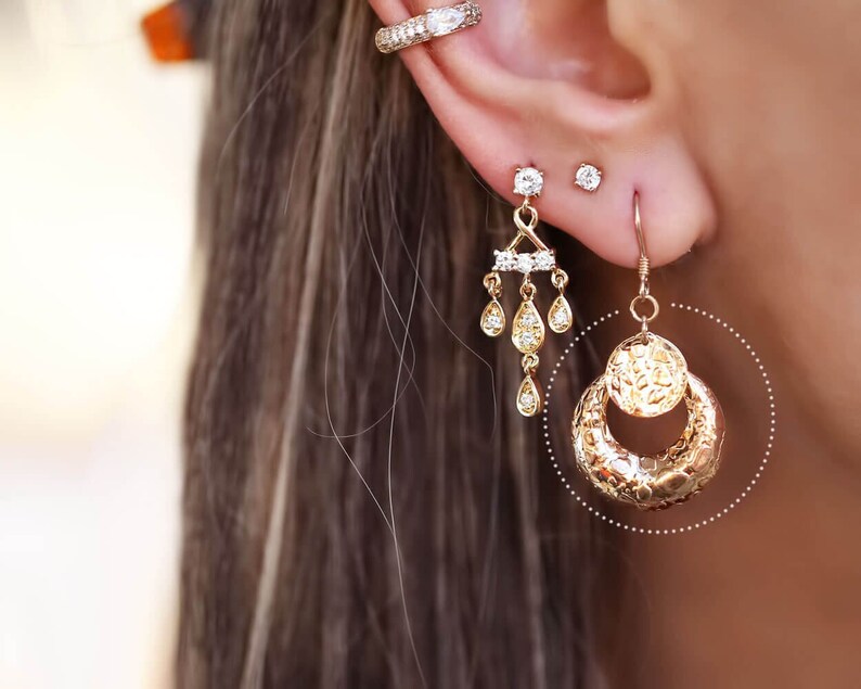 Gold drop earrings Boho Style Earrings Modern earrings Chandelier earrings Gold disc earrings Hammered Disc Earrings Dangle Earrings