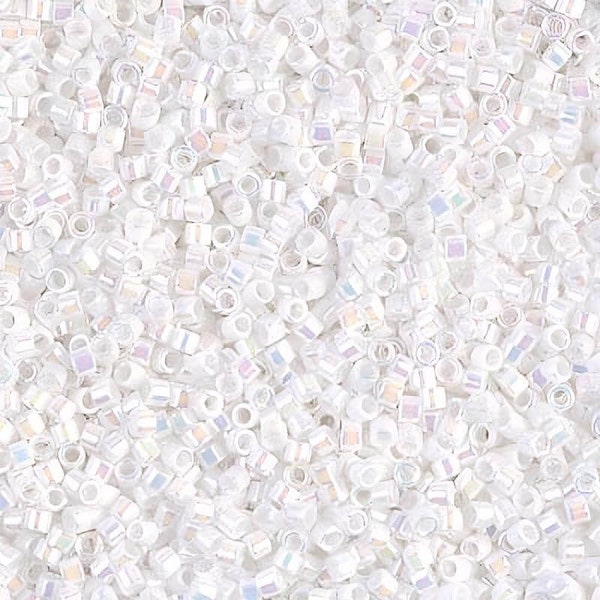 DB0202 Delica 11/0 White Pearl AB - Miyuki Seed Beads (DB-202)