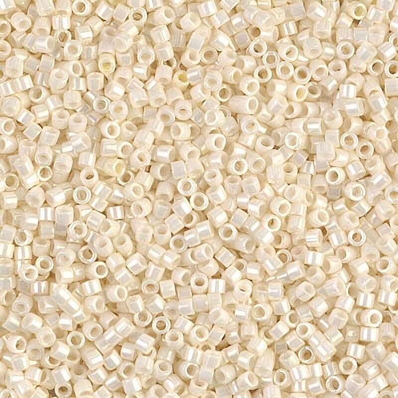 DB0203 Delica 11/0 Cream Ceylon - Miyuki Seed Beads (DB-203)