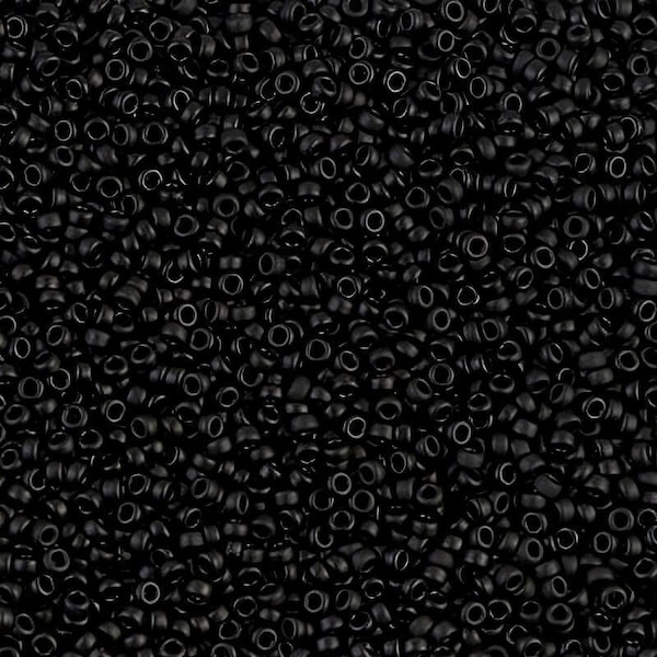 15-401F Matte Black - 15/0 Miyuki Round Seed Beads