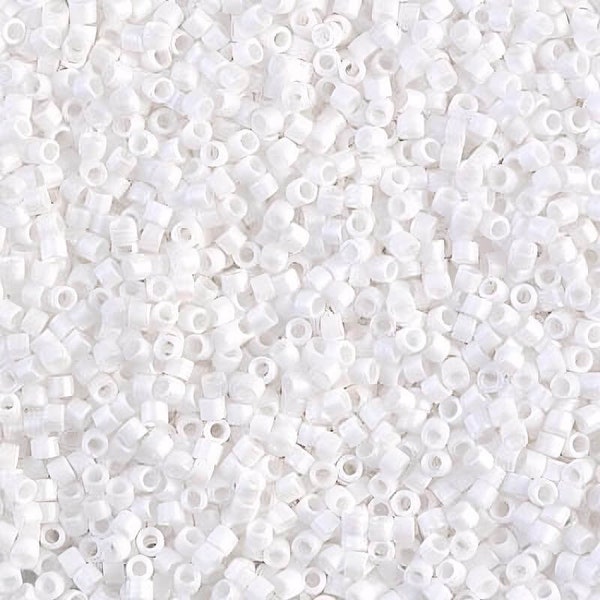 DB0351 Delica 11/0 Matte White - Miyuki Seed Beads (DB-351)