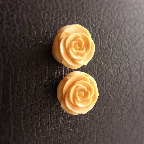 58 Unique and Stylish Handmade Gauges | Hand Carved Wooden Gauge Plug Jewelry Rose Flower Ear Gauge Plugs by Crown Republic -