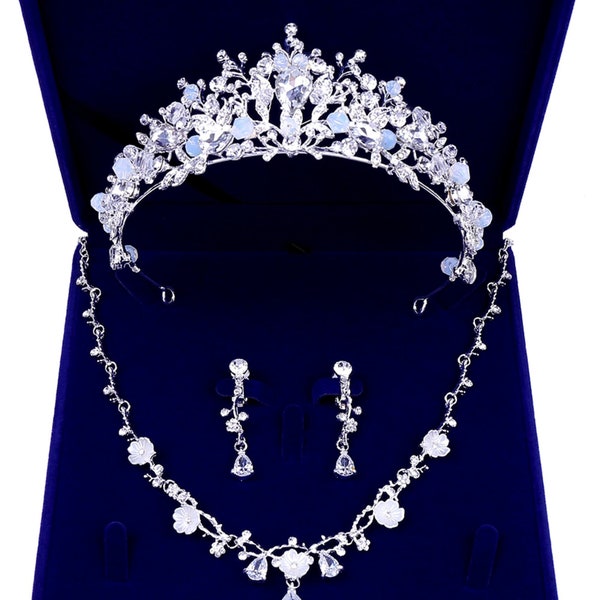 Baroque Handmade Crystal Beads Bridal Jewelry Set, Rhinestone Crown Tiara Necklace Earrings, Wedding Wedding Accessories, Blue/Silver Tiara
