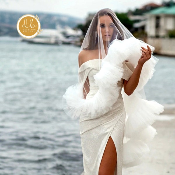 Luxurious Ruffle wedding veil, Two layers ruffled edge bridal veil, Blushered fluffy soft tulle veil, Frill edge puffy veil, Tulle edge veil