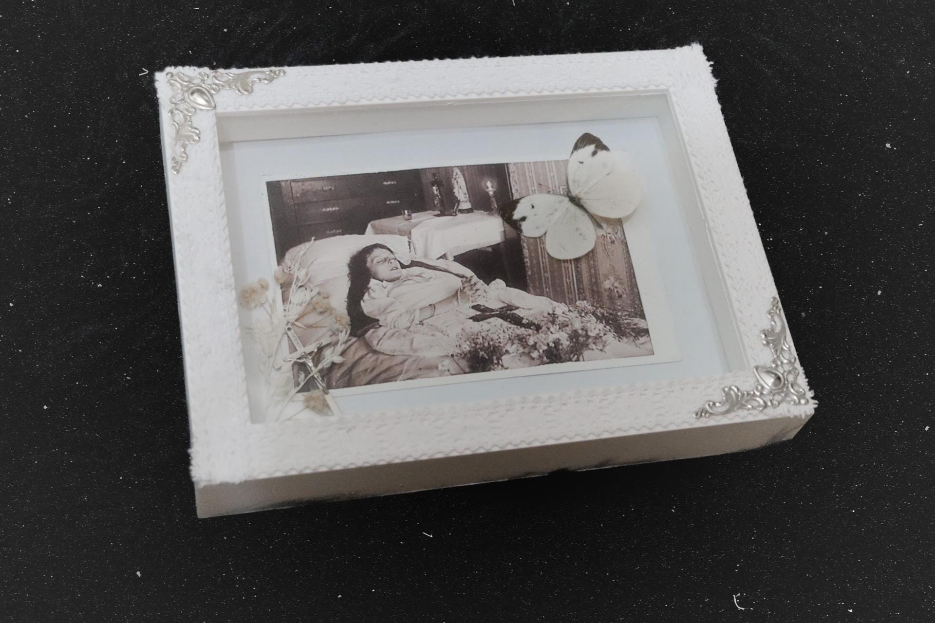 Post Mortem Antiques - Etsy