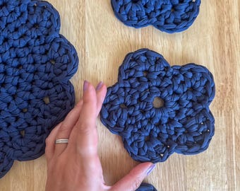 Floral Crochet Coaster Pattern | Mug Rug Trivet | Beginner Kitchen Crochet | Handmade Housewarming Gift