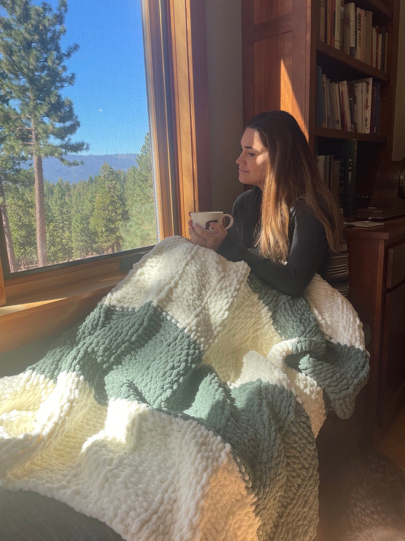 Chunky Knit Blanket Pattern | Beginner Friendly Knit Throw Blanket | Super Bulky Jumbo Yarn | PDF Instant Download image 5