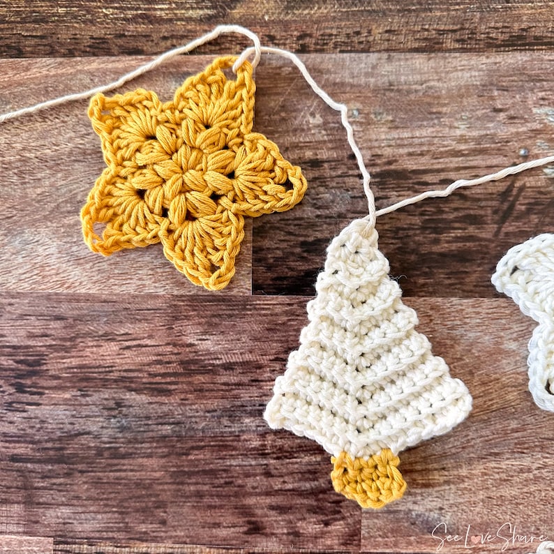 Crochet Christmas Trees & Stars Holiday Garland / Ornaments PATTERN image 2