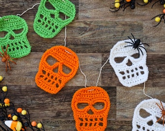 Crochet Skull Pattern | No Sew Skull Applique | Halloween Garland & Ornament Decor | Beginner Walkthrough PDF