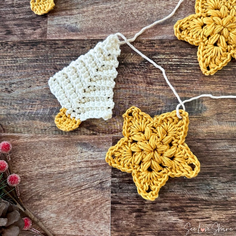 Crochet Christmas Trees & Stars Holiday Garland / Ornaments PATTERN image 3