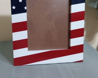 American flag style picture frame