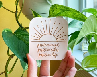 Sticker soleil en vinyle Positive Vibes | Sticker étanche pour ordinateur portable