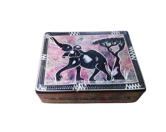 Handgesneden sieradendoosje olifant van speksteen, Afrikaans decor