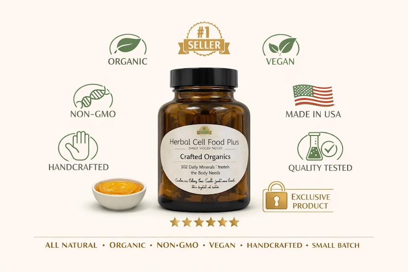 Peut inclure: Un flacon en verre brun avec un bouchon noir &eacute;tiquet&eacute; Herbal Cell Food Plus Crafted Organics, accompagn&eacute; d'ic&ocirc;nes pour bio, v&eacute;gan, sans OGM, fait main, test&eacute; et produit exclusif, avec un petit bol de substance orange &agrave; c&ocirc;t&eacute;.