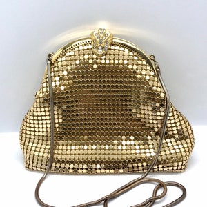 REDUCED~Exquisite Gold Tone Mesh Clutch Purse ~ Rhinestone Clasp