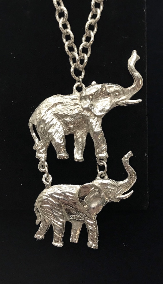 Vintage Elephant Figural Necklace