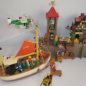 Playmobil pirate cheap castle