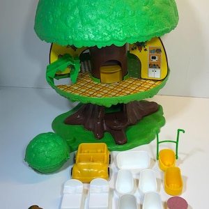 ファミリーツリーハウス（ケナー社　1975年　アメリカ製） Vintage 1975 Kenner Tree Tots Family Tree House Incomplete