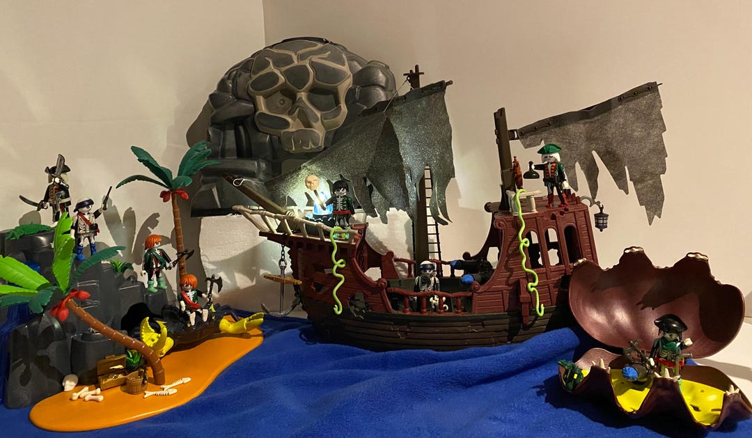 PLAYMOBIL FIGURINE PIRATE soldat roi EUR 2,50 - FR