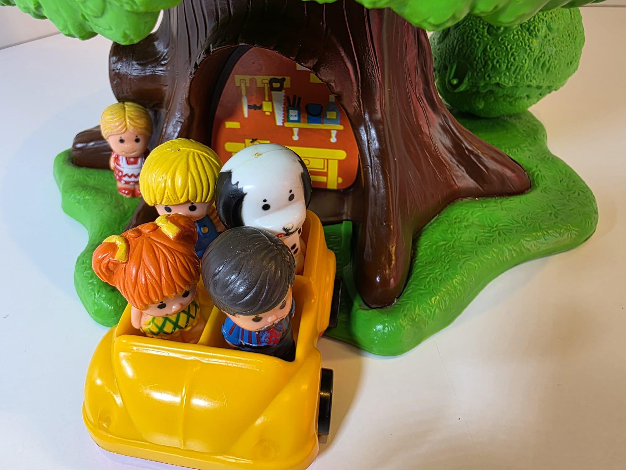 ファミリーツリーハウス（ケナー社　1975年　アメリカ製） VTG Kenner Family Tree Tots Treehouse, 1975 (dolls )USA , 1977-83