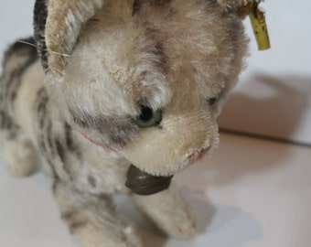 ビンテージ　シュタイフ　tabby　キャット　一番小さいサイズ　A Steiff-Cat-Tabby-wit-ID-6-pic-