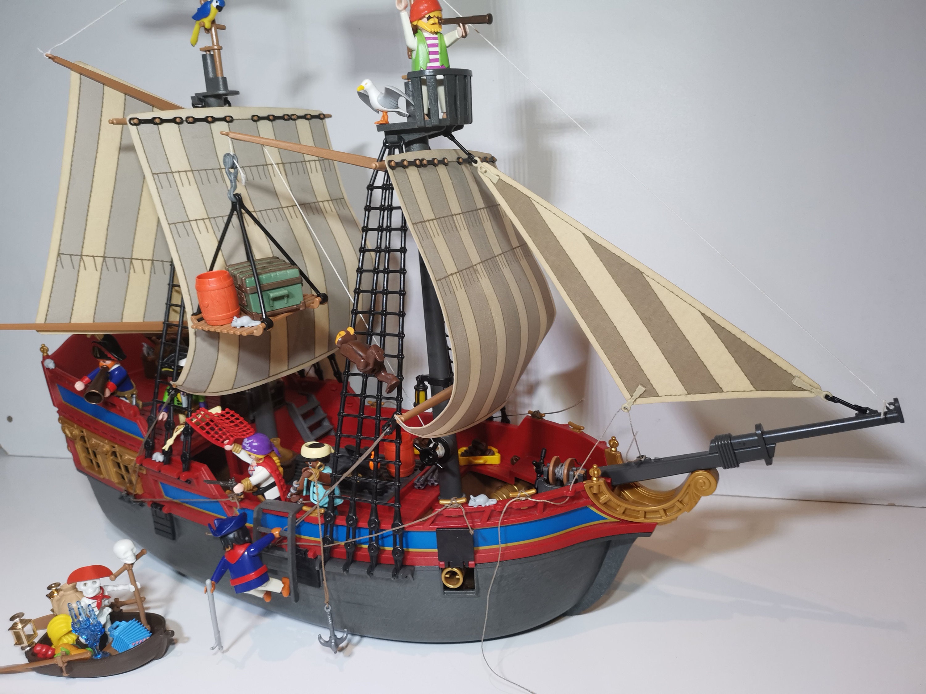 bijtend Opsommen wenselijk Buy VTG Playmobil 3940 Pirat's Ship Schooner Royal Frigate Online in India  - Etsy