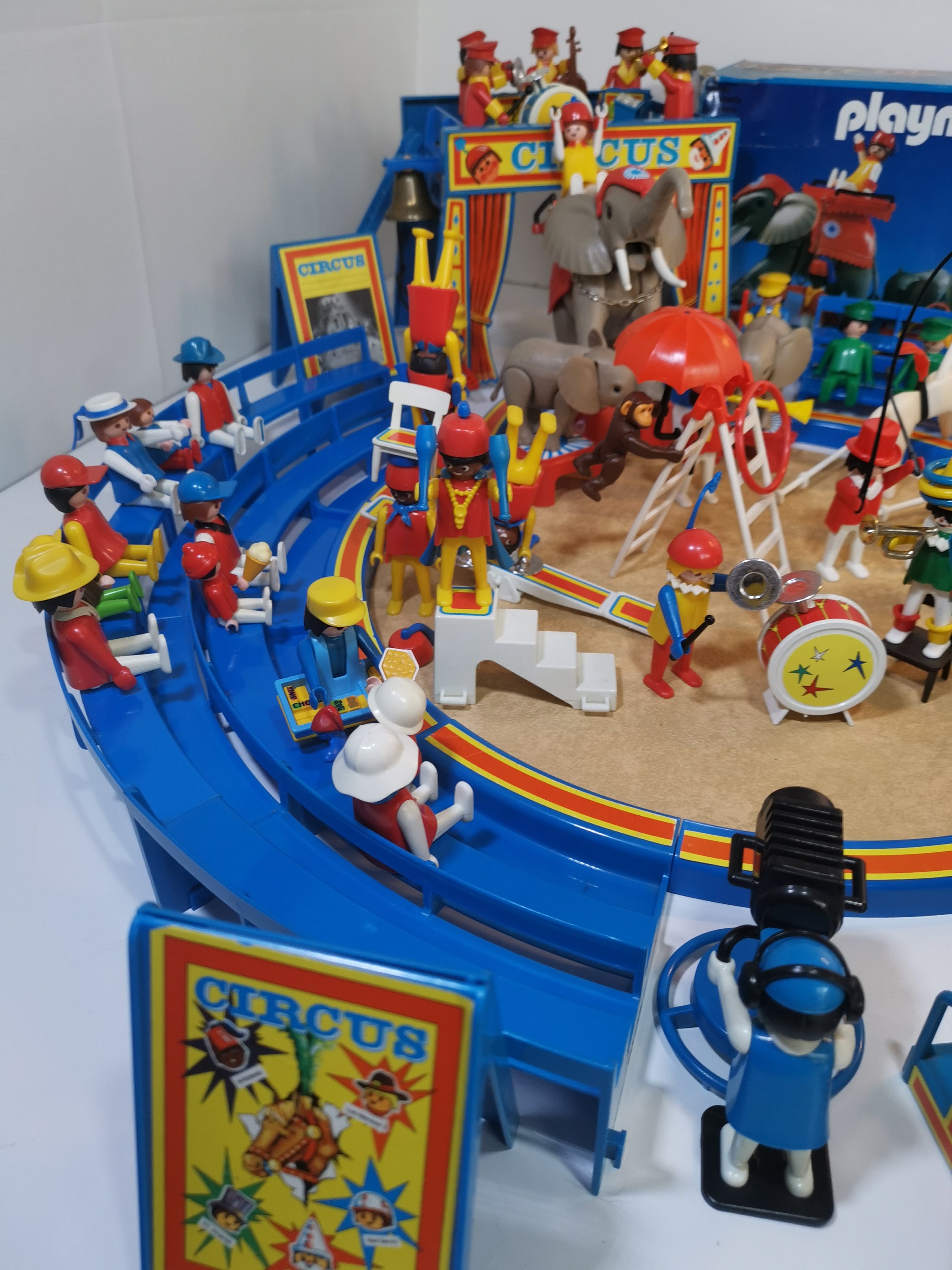VTG Playmobil Circus(blue Version) 3510,3511,3512 , 3519 VTG Playmobil Circus(blue Version) 3510,3511,3512 , 3519