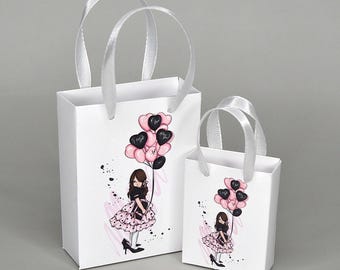 Miniature Doll Gift Bag: Valentine's Day Dollhouse Accessory