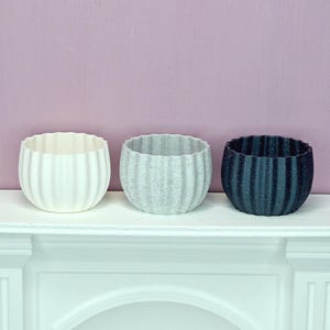1:6 Scale Dollhouse Plant Pots. Miniature Flower Pot. Doll Container Plant. Perfect for 11.5-12 inch Dolls.