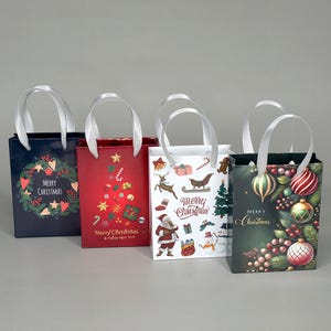 1:6 Puppen Miniatur Weihnachtsgeschenktüte. Puppenhaus Weihnachten.