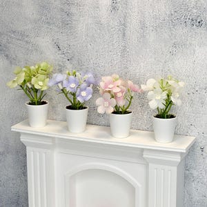 1:6 Scale Dollhouse Flowers in Pot. Perfect for 11.5-12 inch Dolls.