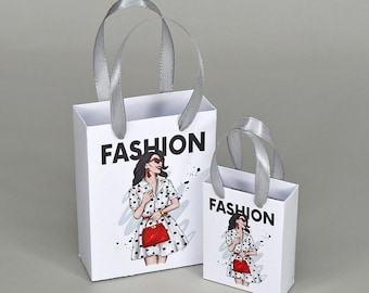 Doll Paper Shopping Bag - 1:6 Scale Dollhouse Miniature