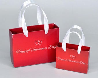1:6 Doll Paper Gift Bag - Dollhouse Valentine's Day.