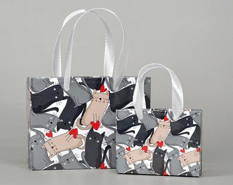 1:6 Doll Paper Gift Bag - Miniature Dollhouse Valentine's Day.