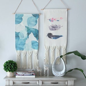 Botanical Leaf Wall Tapestry: Boho Woven Wall Hanging with Tassels