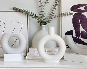Modern Ceramic Vase: Minimalist White Home Decor