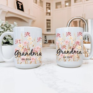 Personalized Grandma Mug Custom Gift for Grandma Nana Mimi Gigi Great Grandma Gift Promoted to Grandma Pressed Flower Ceramic Mug