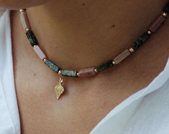 Chokerketting framboos braamsteen • Rhodoniet en turkoois • Verstelbare bladhanger • Linden, berken of eiken cadeau-sieraden