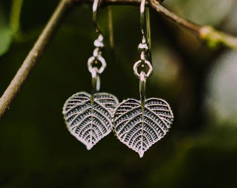 Oorbellen geoxideerd sterlingzilver met lindeblad • Botanische sieraden • Op de natuur geïnspireerd cadeau voor haar • Sieraden met Slavische symboliek